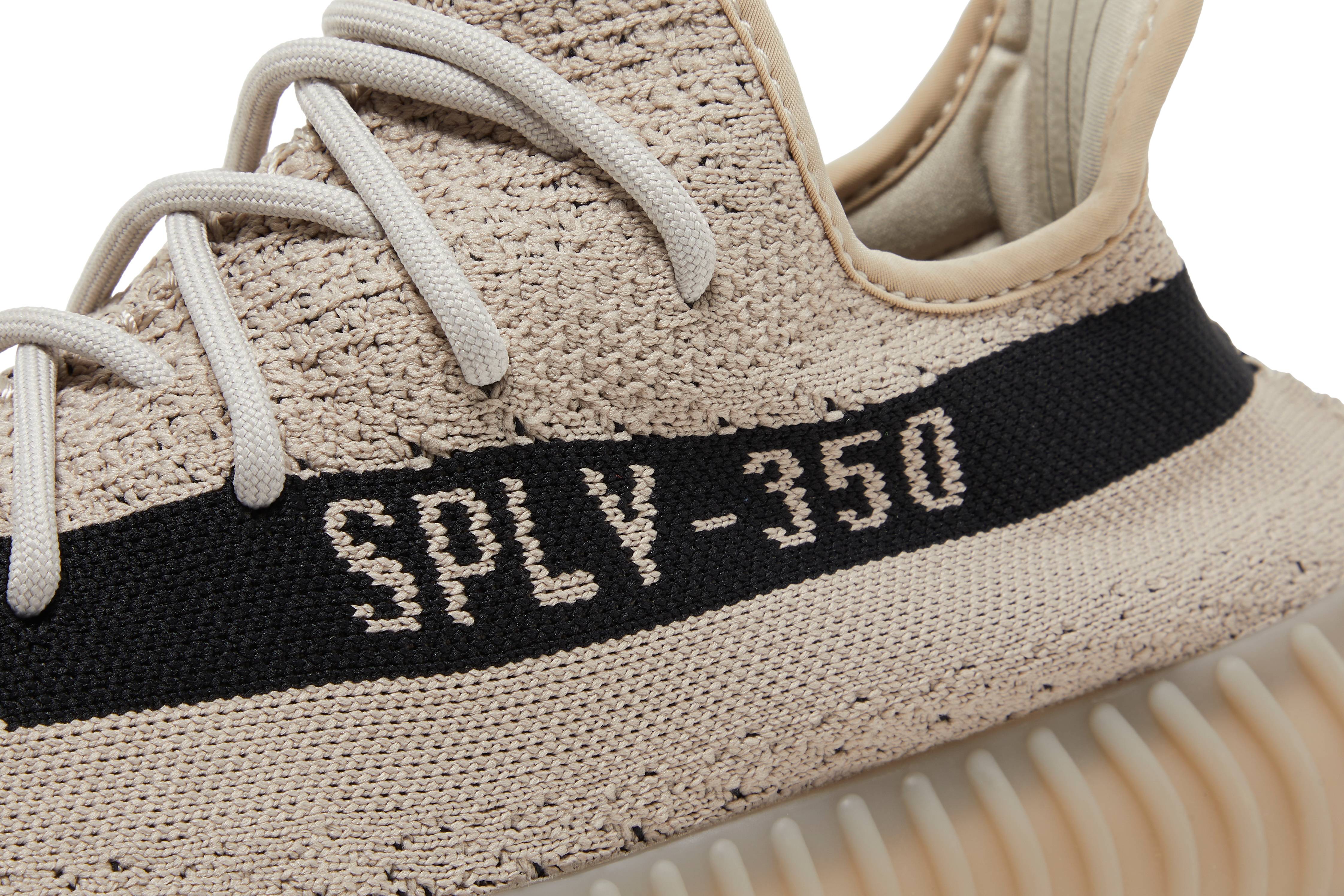 adidas Yeezy Boost 350 V2 ‚Beige Black‘ HP7870