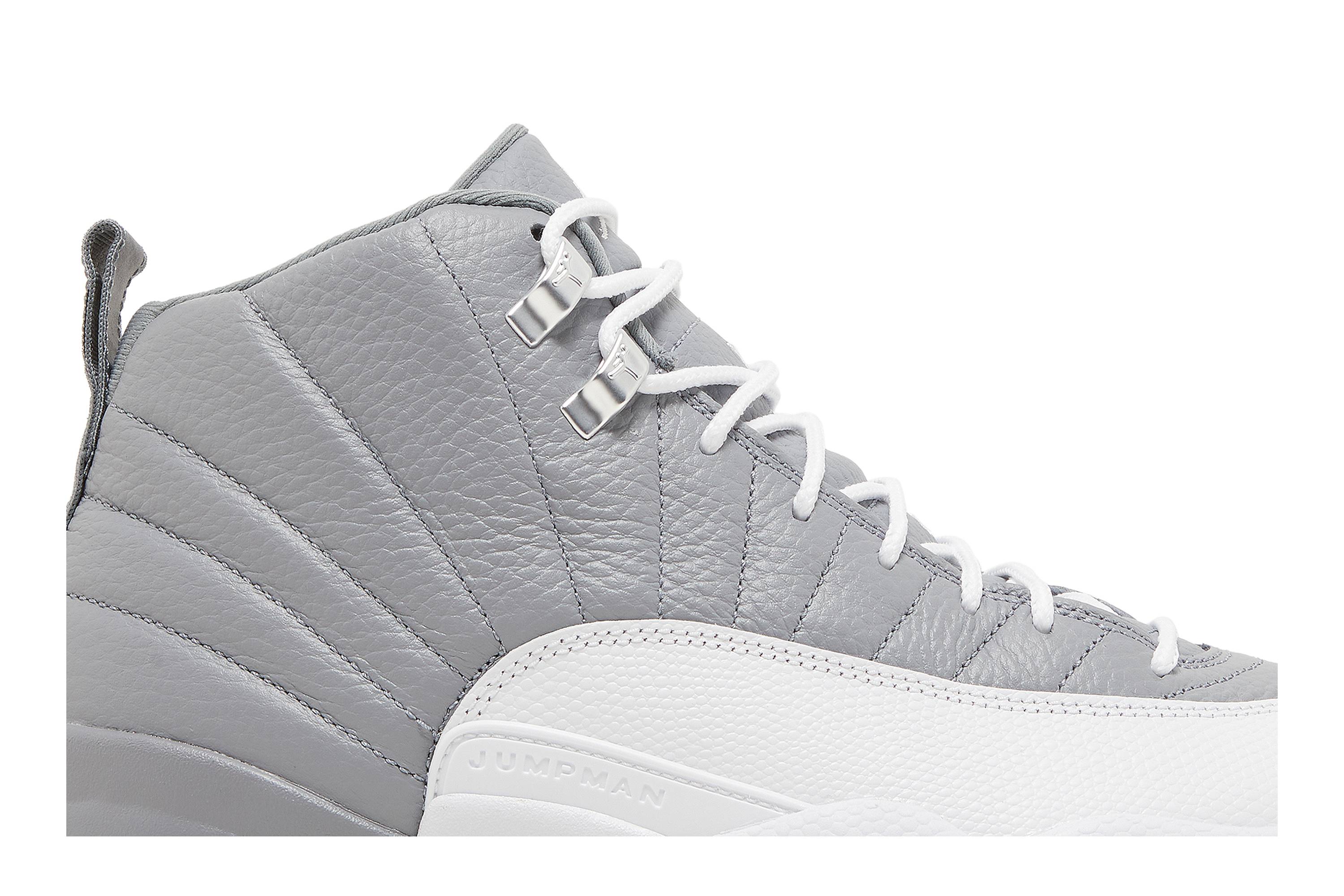 Air Jordan 12 ‚Stealth‘ CT8013-015