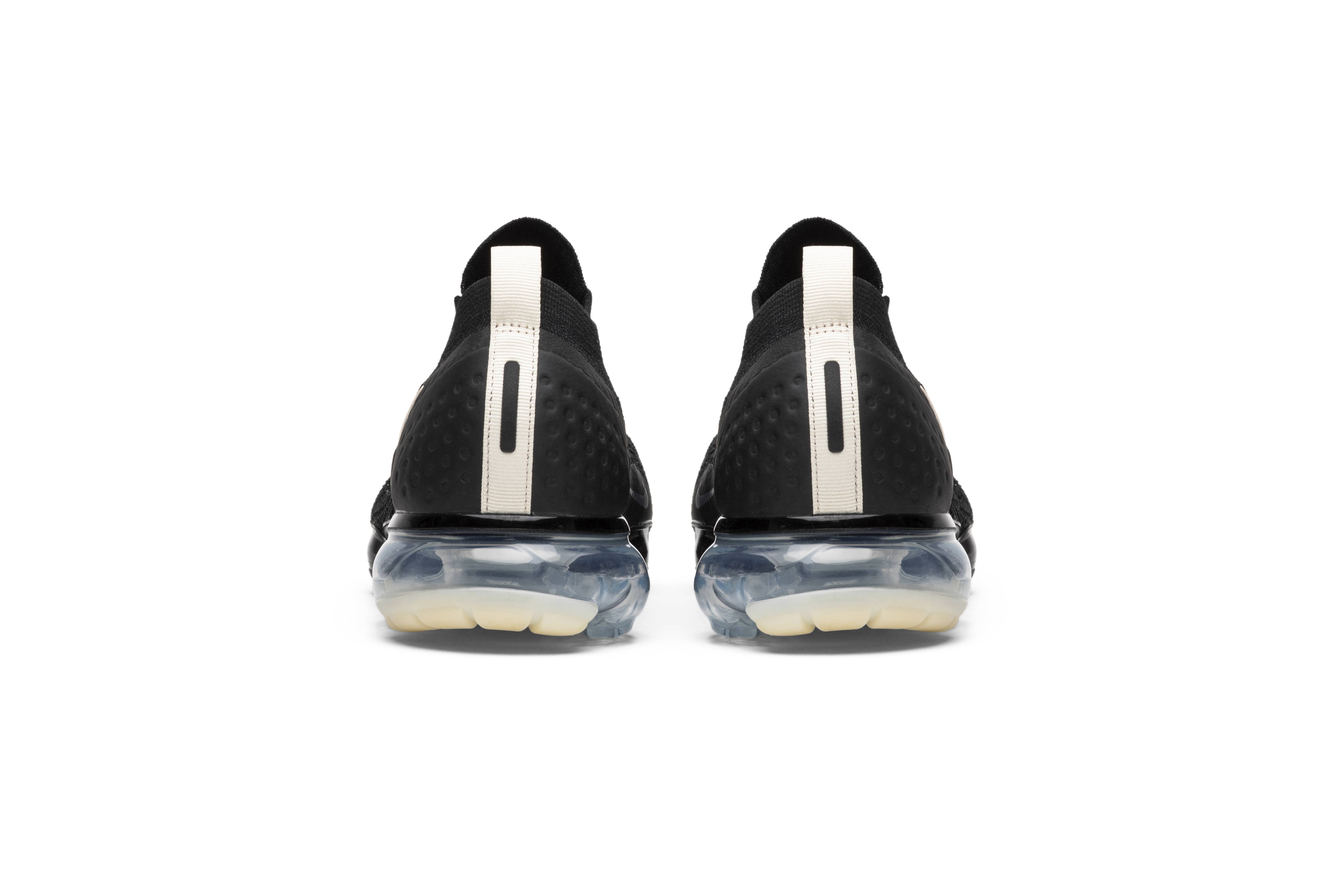 Nike Air VaporMax Moc 2 Black Light Cream AH7006-002