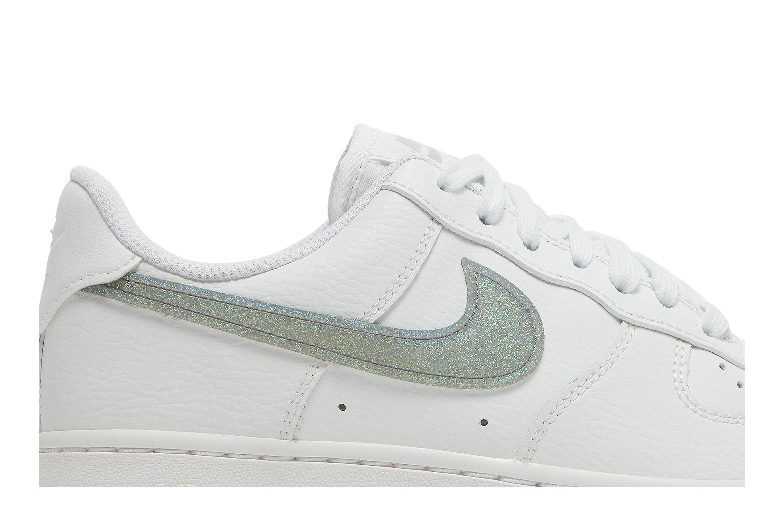 (Women) Nike Air Force 1 ’07 Essential ‚Summit White Dusty Sage‘ DH4407-101