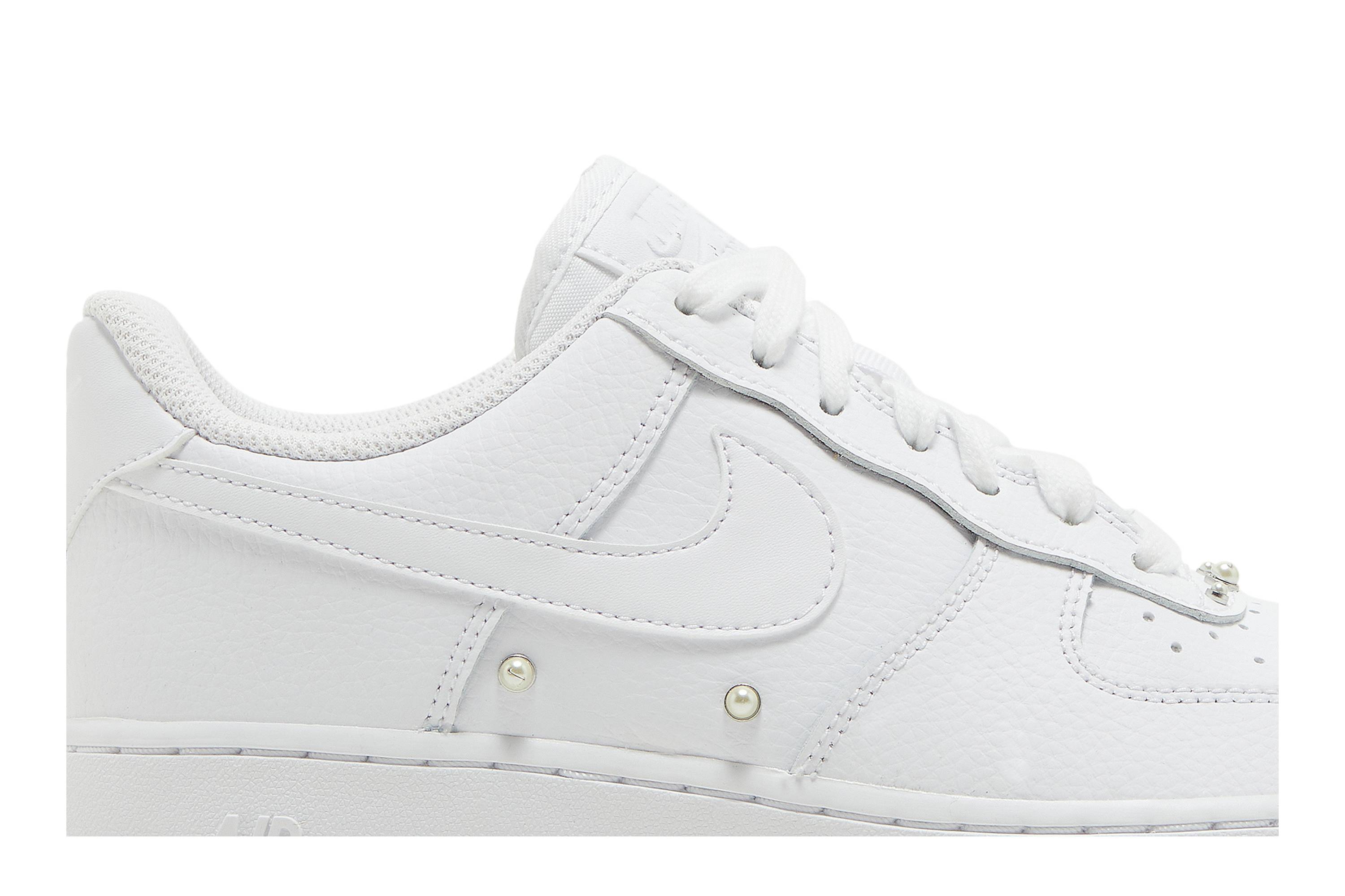 (Women) Nike Air Force 1 ‚Pearl White‘ DQ0231-100