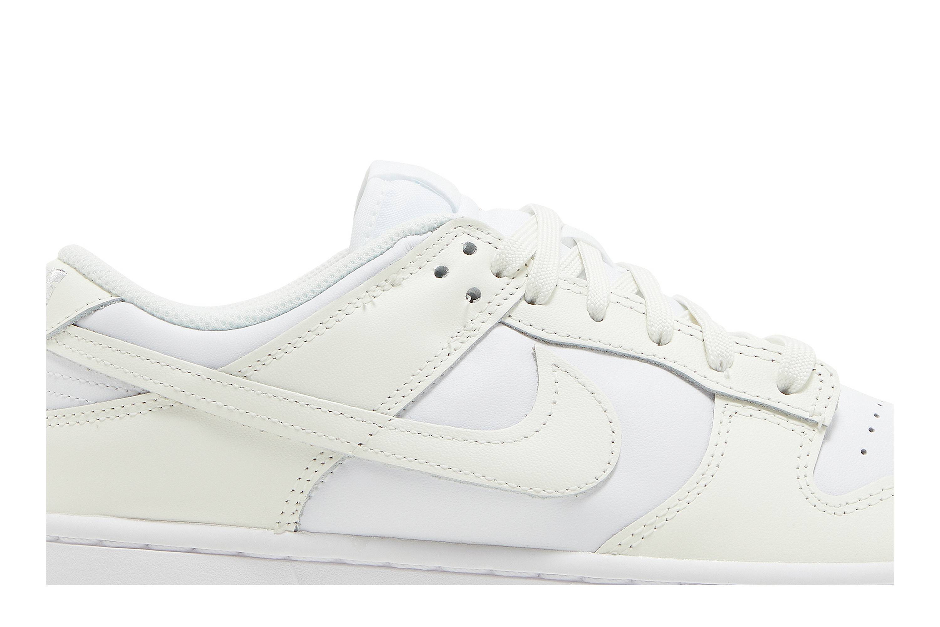 (Women) Nike Dunk Low ‚Coconut Milk‘ DD1503-121